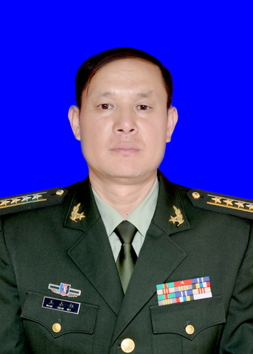 委 员：王占红