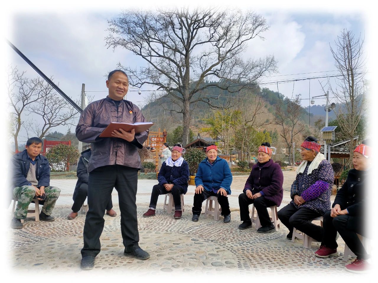 石俊：践行代表初心 筑梦乡村振兴